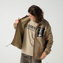 画像をギャラリービューアに読み込む, XBJ-RETA(裏ボア仕様 ナイロン・コーチジャケット)KHAKI