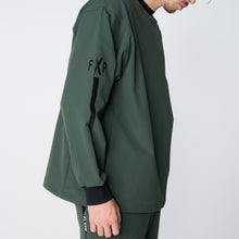 画像をギャラリービューアに読み込む, XJK-3R II PULL(ストレッチ裏起毛ナイロンプルオーバー)KHAKI