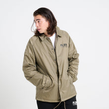 画像をギャラリービューアに読み込む, XCJ-LOG(撥水ナイロン・コーチジャケット)KHAKI - FLASH PACKER