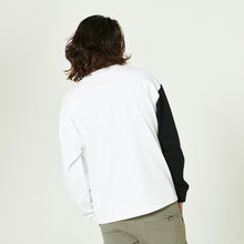 画像をギャラリービューアに読み込む, XPLT-SW(異素材ポケットL/S TEE)WHITE - FLASH PACKER
