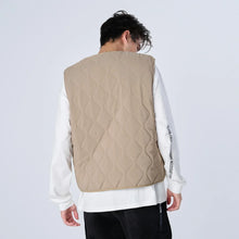 画像をギャラリービューアに読み込む, XV-KILT(ストレッチ中綿キルティングベスト) BEIGE