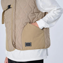 画像をギャラリービューアに読み込む, XV-KILT(ストレッチ中綿キルティングベスト) BEIGE