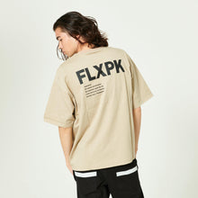 画像をギャラリービューアに読み込む, XPT-CM(胸ポケット TEE)SAND - FLASH PACKER