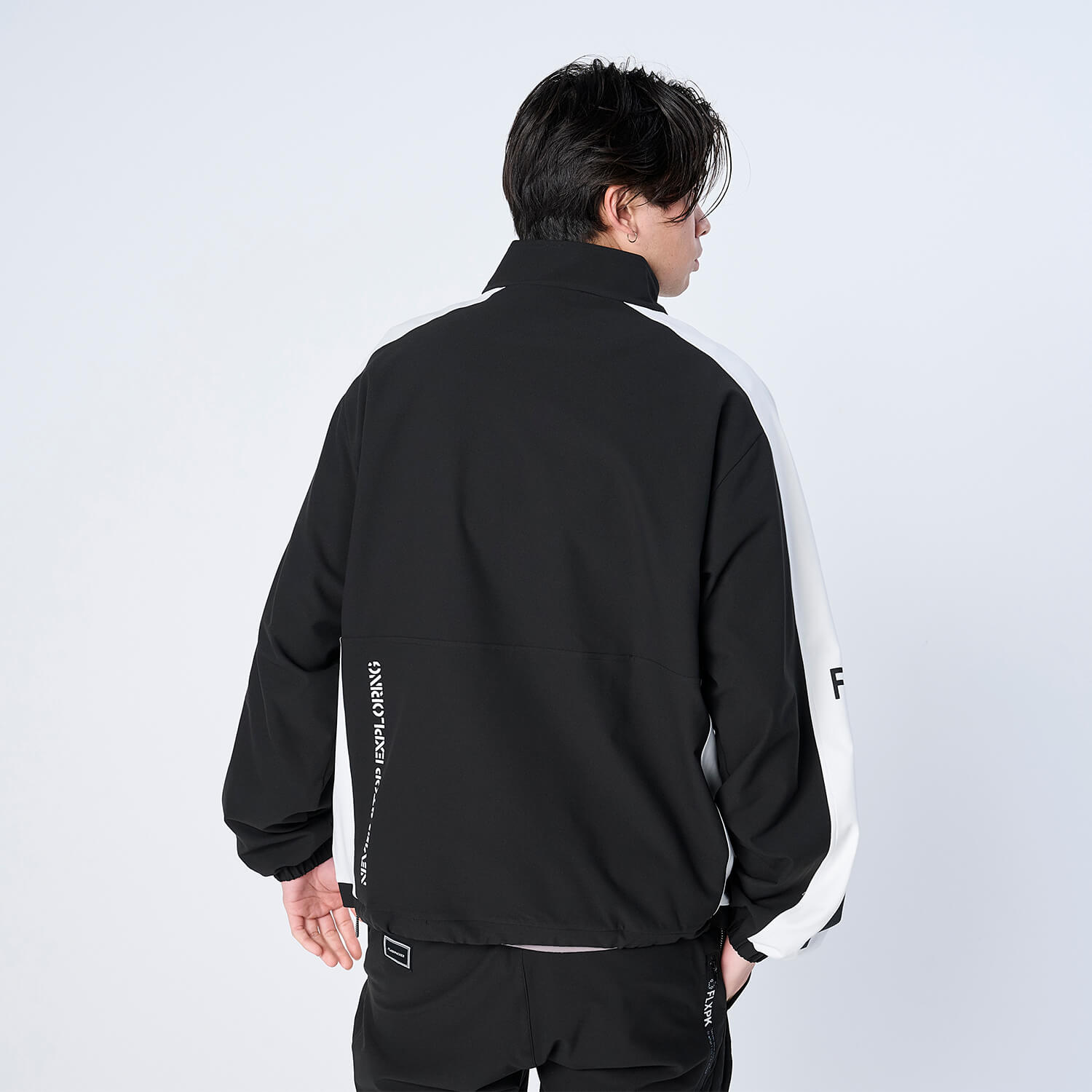 XJK-TRACKS（SOLOTEX® Eco-Hybrid トラックジャケット）BLACK