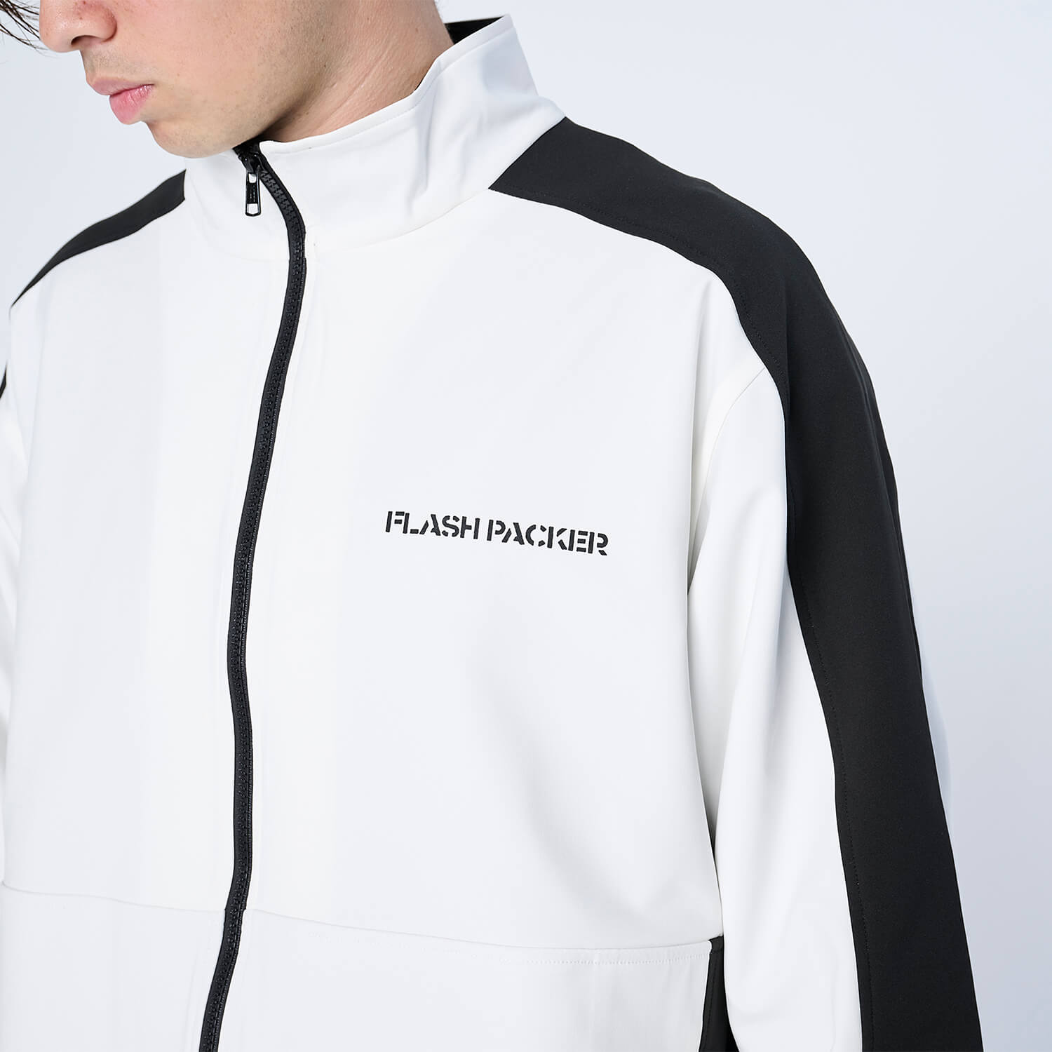 XJK-TRACKS（SOLOTEX® Eco-Hybrid トラックジャケット）WHITE