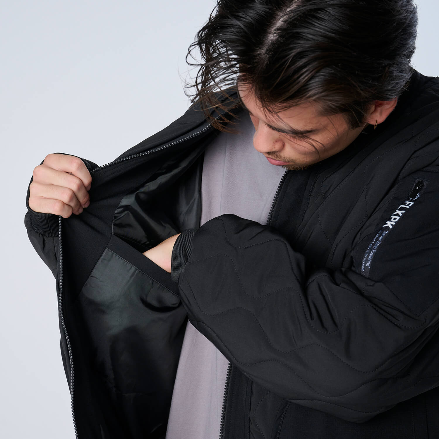 XJK-KILT（ストレッチ中綿キルティングジャケット）OLIVE - OUTERWEAR